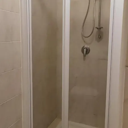 Apartment 5